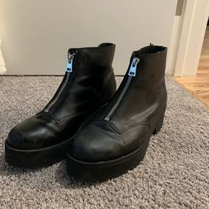 Black H&M Front Zip Up Boots